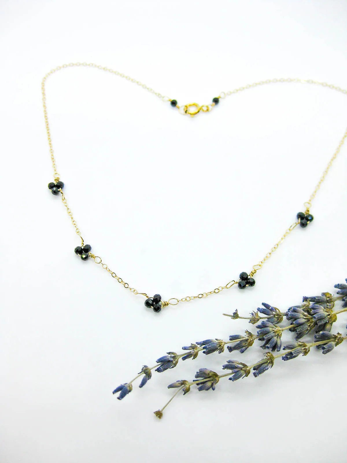 Hyacinth: Black Spinel Choker - n529