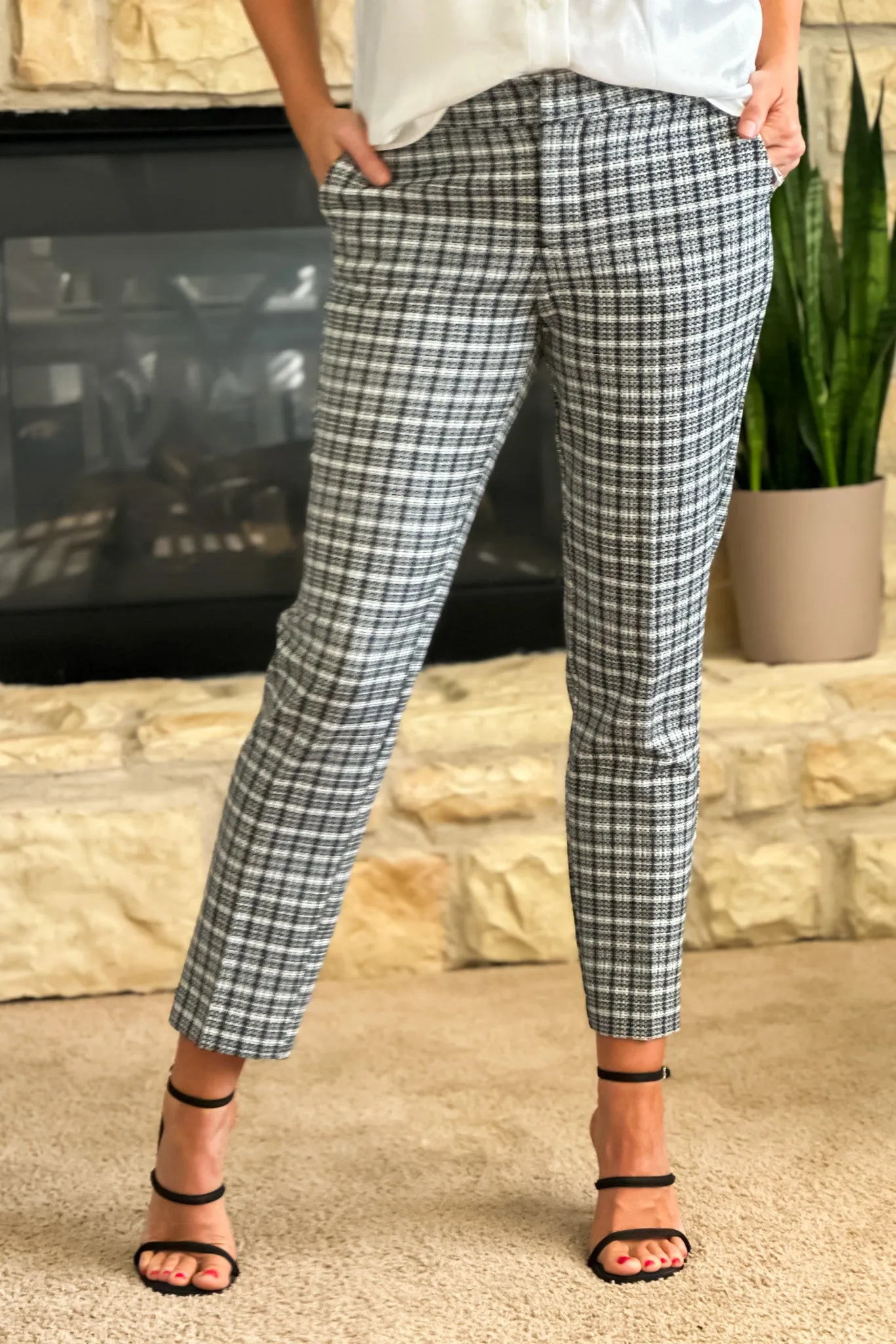 Liverpool Plaid Kelsey Trousers : Black/White