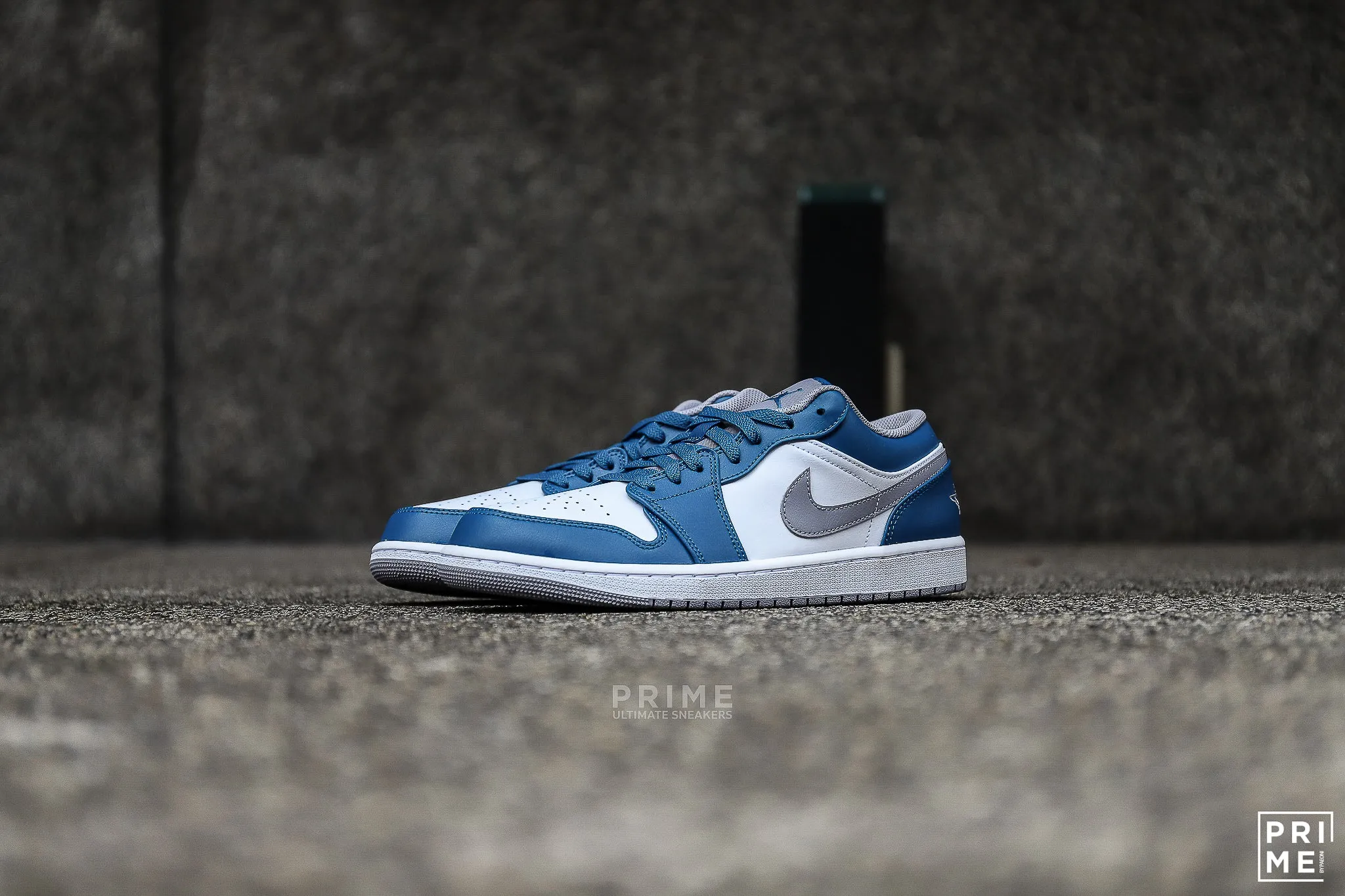 Nike Air Jordan 1 Low True Blue  / Cement Grey White  (553558 412)