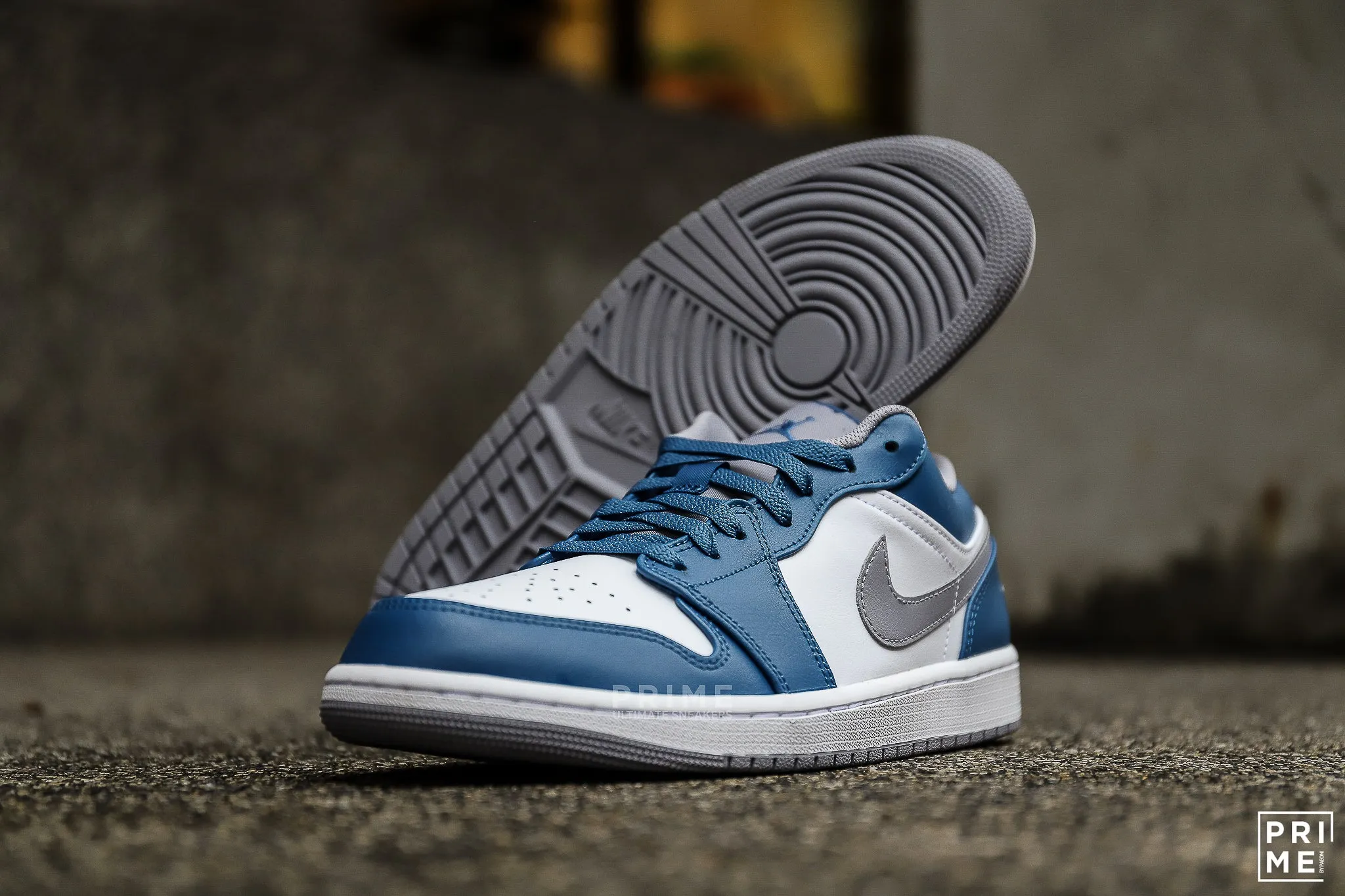 Nike Air Jordan 1 Low True Blue  / Cement Grey White  (553558 412)