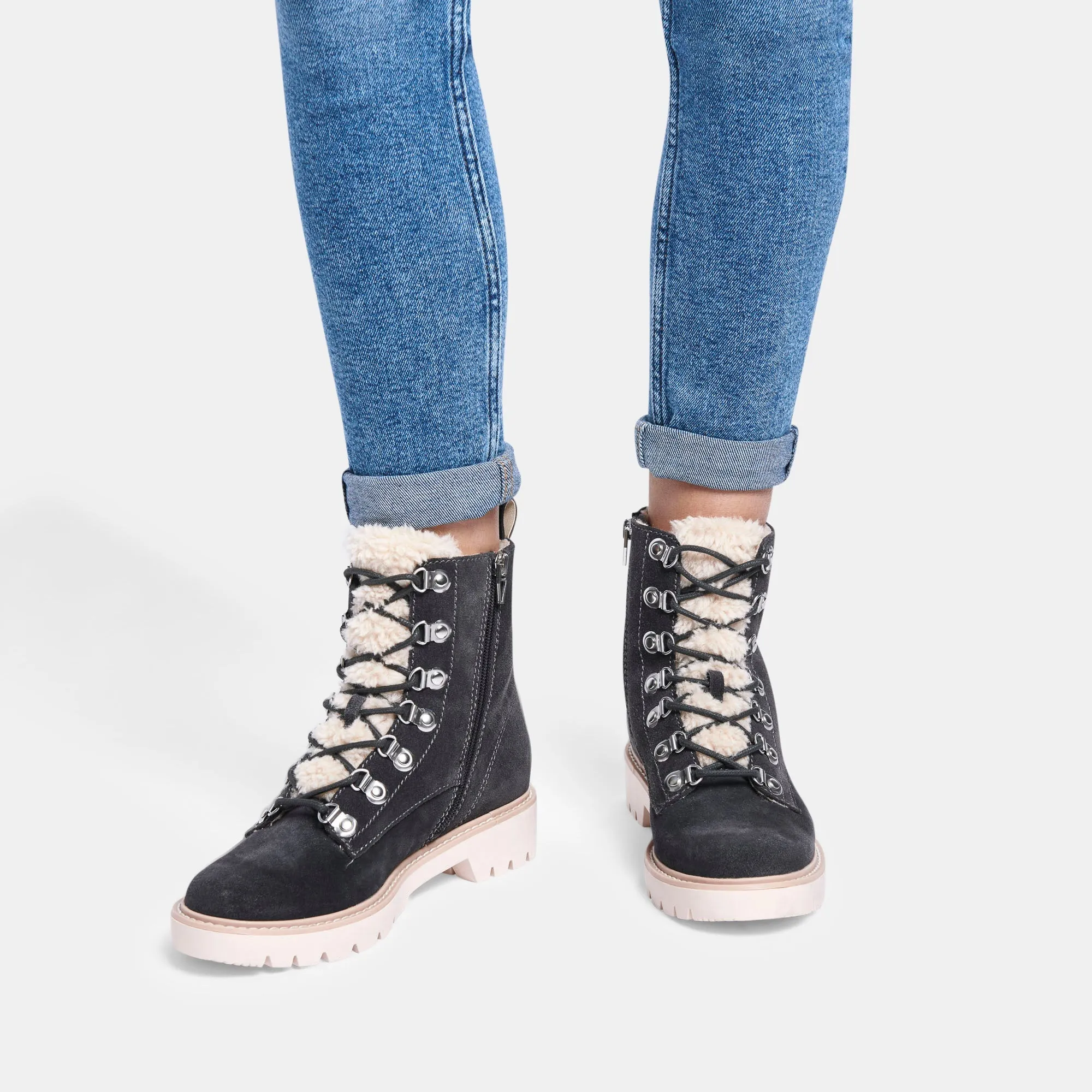 PUCK BOOTIES ANTHRACITE SUEDE re:vita