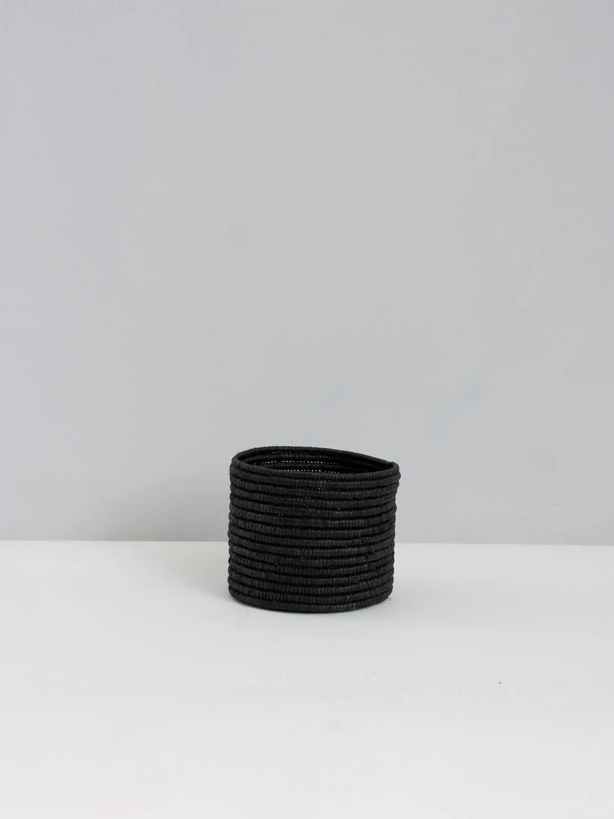 Raffia Storage Pots, Black