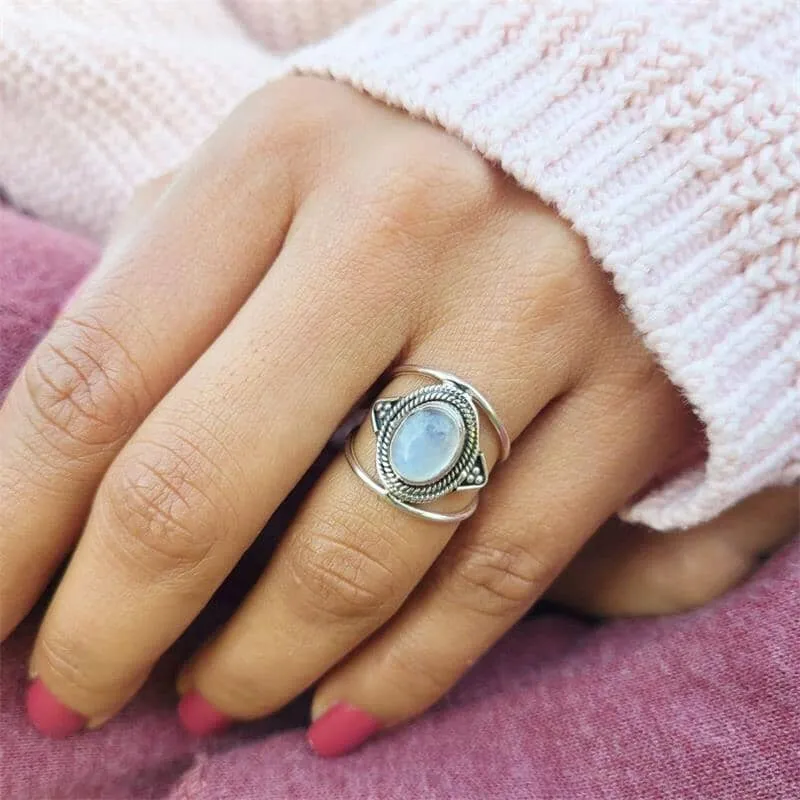 Trendy And Fashionable Moonstone Ring